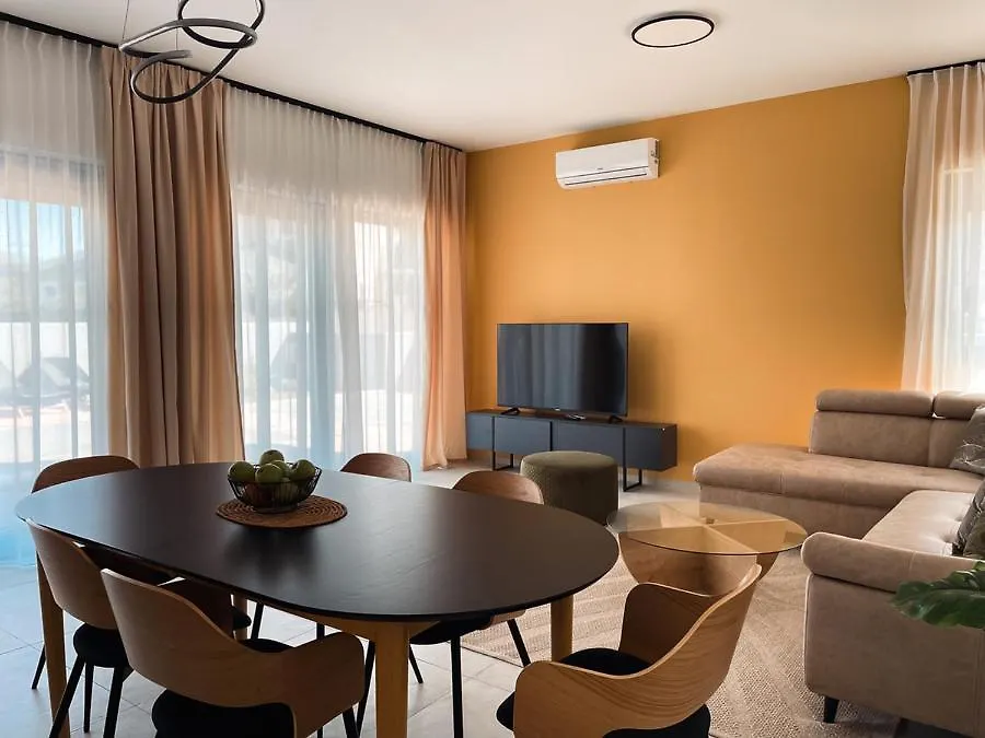 Vila More S Privatnim Bazenom Pomer Villa
