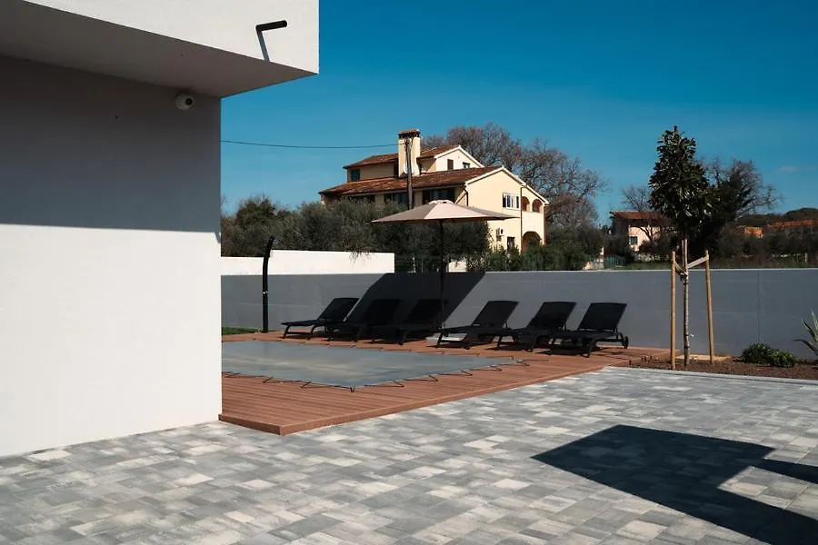 Vila More S Privatnim Bazenom Pomer