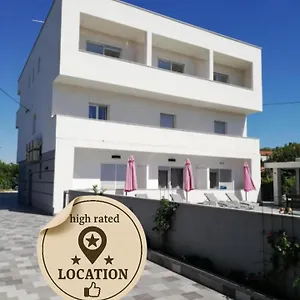 4* Affittacamere Apartmant&rooms Rosa Medulin